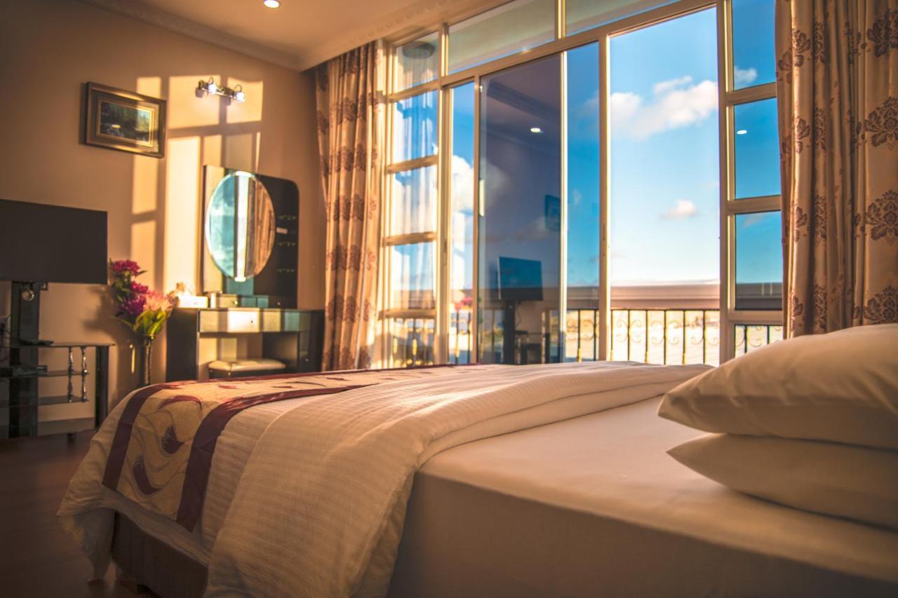 Abuharee Grand Hotel Addu City Luaran gambar