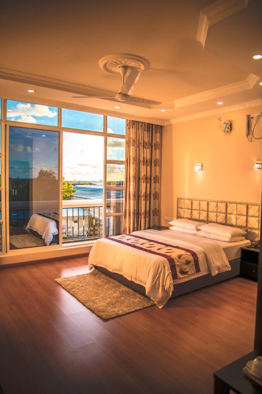 Abuharee Grand Hotel Addu City Luaran gambar