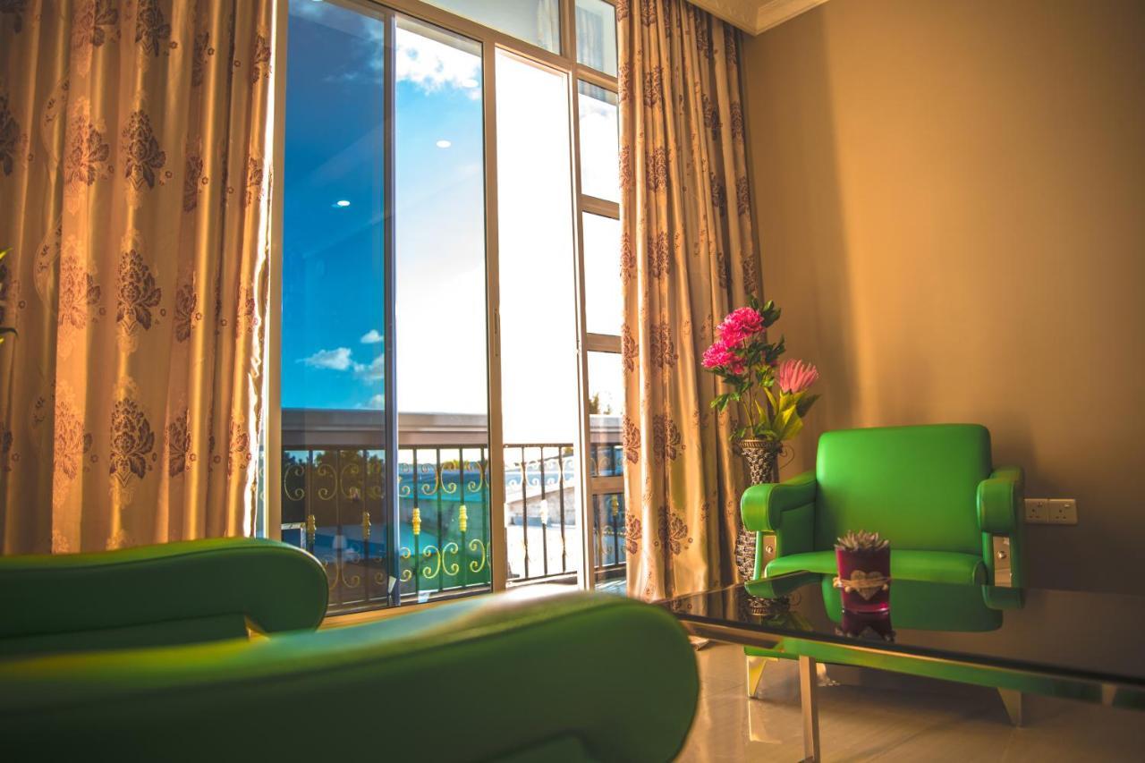 Abuharee Grand Hotel Addu City Luaran gambar
